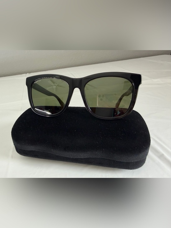NEW Women\'s Gucci square sunglasses main image 6